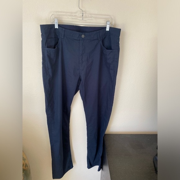 Faherty Men’s Movements Five Pocket Pants Navy Size 38 Lightweight Business Wear - Picture 3 of 10